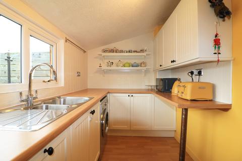 12 Burgh Road, Prestwick, KA9 1QU