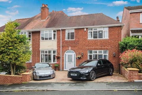15 Coney Green, Stourbridge, DY8 1LA