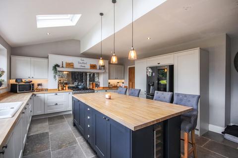 15 Coney Green, Stourbridge, DY8 1LA