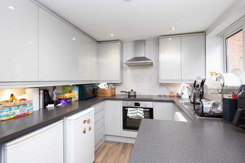 2 bedroom flat for sale, Kellbrook Crescent, Salford M7