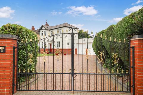 2 Hyperion Road, Stourton, Stourbridge, DY7 6SB