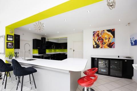 23 Dingle Road, Pedmore, Stourbridge, DY9 0RS
