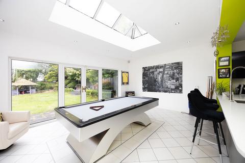 23 Dingle Road, Pedmore, Stourbridge, DY9 0RS