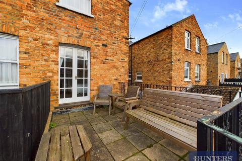 5 bedroom terraced house for sale, Rutland Street, Filey