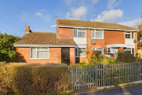 2 bedroom end of terrace house for sale, Rowland Way, Aylesbury HP19