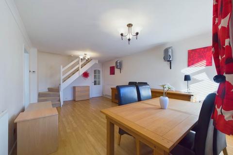 2 bedroom end of terrace house for sale, Rowland Way, Aylesbury HP19