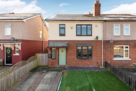 3 bedroom semi-detached house for sale, Brooklands Avenue, Walton, WF2