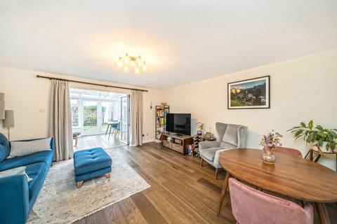 2 bedroom house for sale, Copenhagen Gardens, London W4