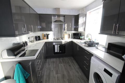 1 Beech Avenue, Horwich, Bolton, BL6 6LU