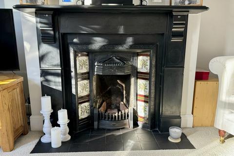 10 Charles Road, Poole, BH15 2LZ