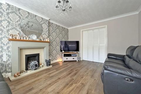 4 bedroom detached house for sale, Penkside, COVEN