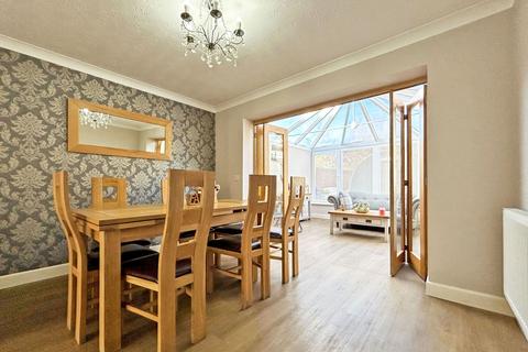 21 Penkside, Coven, Wolverhampton, WV9 5BL