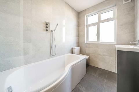 100 Bond Road, Mitcham, CR4 3EN