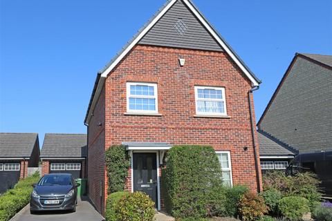 22 Bartone Place, Thame, OX9 3ED