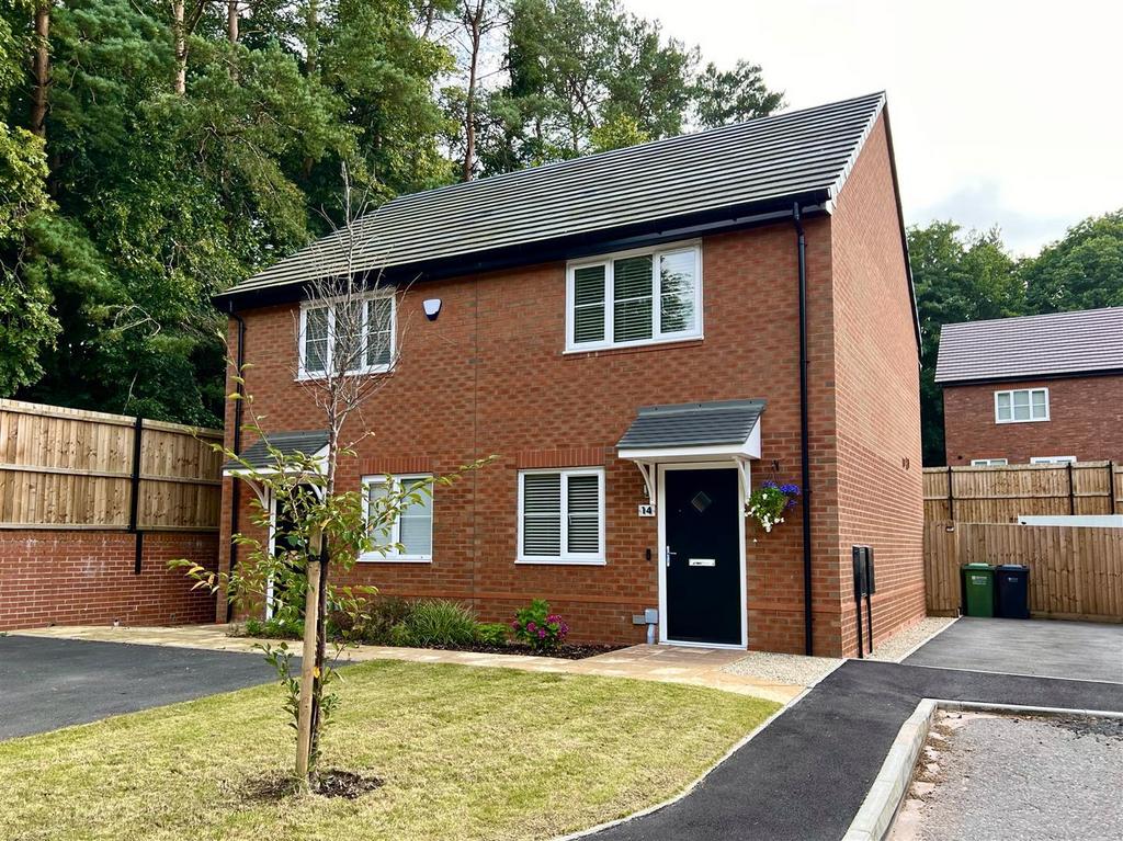 Red Oak Drive Kidderminster 1.jpg