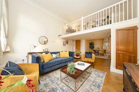 2 bedroom flat for sale, Rosebery Avenue, London EC1R