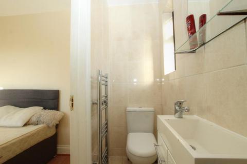 1 bedroom flat for sale, Kenton Road, Kenton, HA3 0XY