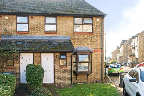 3 bedroom end of terrace house for sale, Crofton Gate Way, London