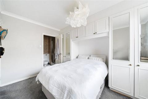 3 bedroom end of terrace house for sale, Crofton Gate Way, London