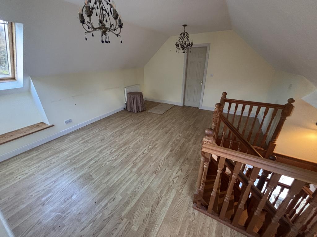 Sitting room/large landing area