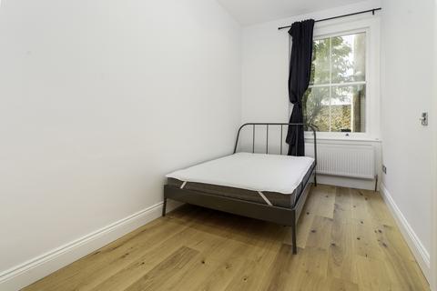 2 bedroom apartment to rent, Caledonian Road, London, N7