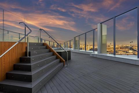 3 bedroom penthouse for sale, Upper Riverside, Cutter Lane, London SE10