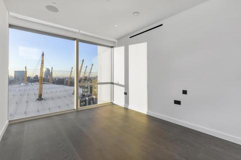 3 bedroom penthouse for sale, Upper Riverside, Cutter Lane, London SE10