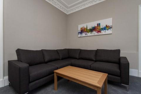 2 bedroom flat to rent, Rustic Place  Dudhope Street, City Centre DD1