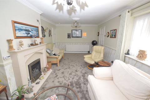 4 bedroom detached house for sale, Stanmore Crescent, Luton, LU3