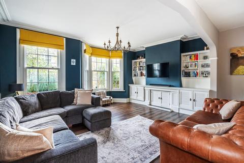 4 bedroom end of terrace house for sale, Heron Road, Twickenham, London, TW1