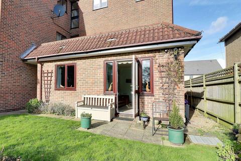 1 bedroom flat for sale, Maple Court, 3a Staunton Avenue, Hayling Island PO11