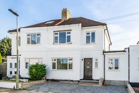 4 bedroom house to rent, Daerwood Close Bromley BR2