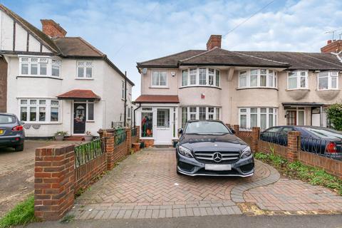 3 bedroom end of terrace house to rent, Kingston Avenue, Sutton, SM3