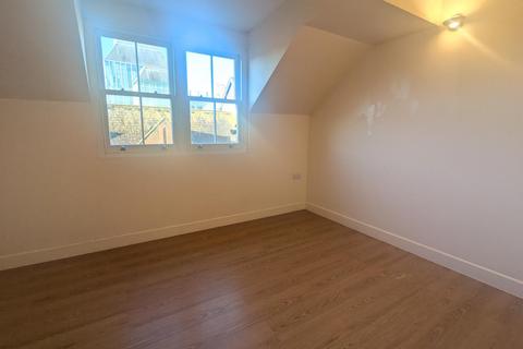 2 bedroom flat to rent, St Andrews Street