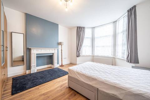 2 bedroom flat to rent, Cricklewood Broadway, Cricklewood, London, NW2