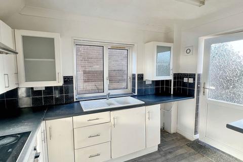 3 bedroom semi-detached house for sale, Holly Road, St Helens