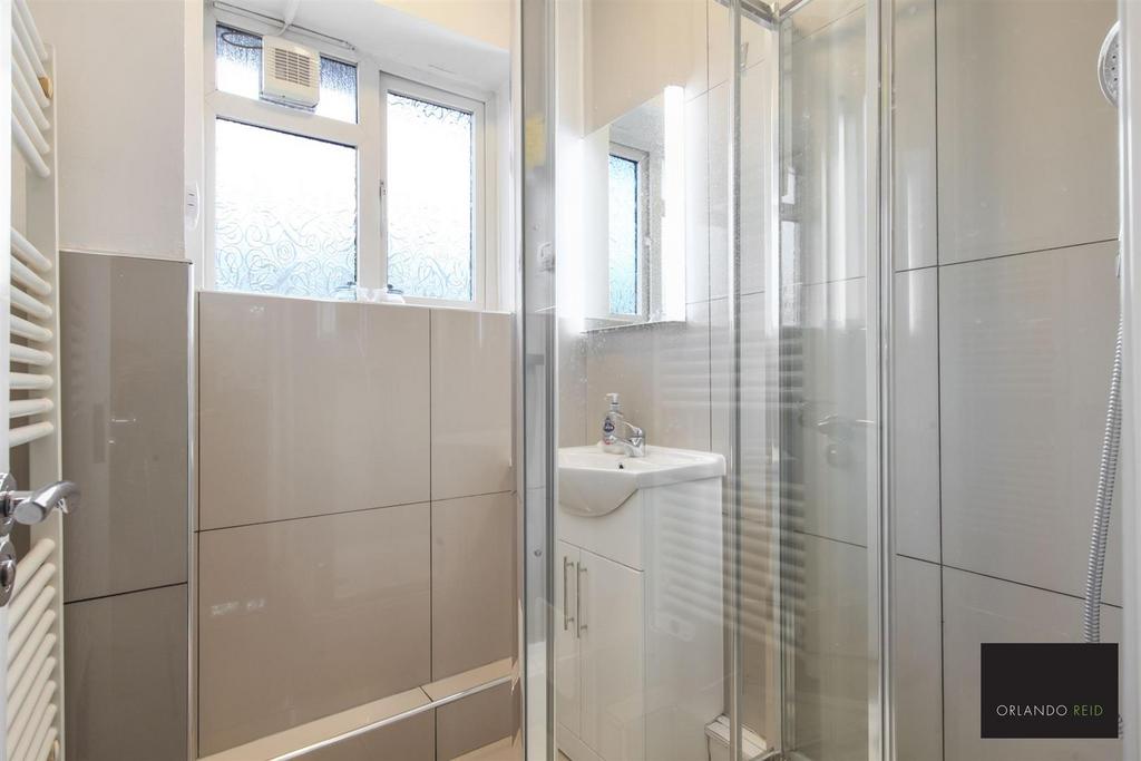 Flat 6, Chelsham House - Yw MCTPd8 Ouemu CSIX8 Cu.jpg