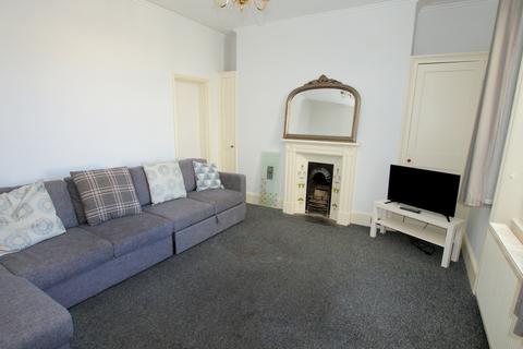 3 bedroom apartment to rent, Montpellier Villas, Cheltenham