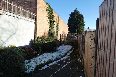 3 bedroom terraced house for sale, 155 Uxbridge Street Burton On Trent Staffs