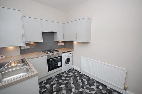 2 bedroom end of terrace house to rent, Caldercliffe Road, Berry Brow, Huddersfield