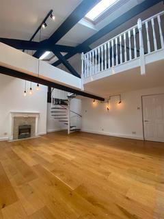 3 bedroom penthouse to rent, Turneys Court, Nottingham