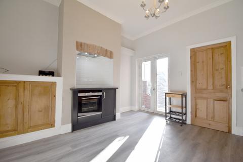 3 bedroom terraced house for sale, Leeds Road, Kippax