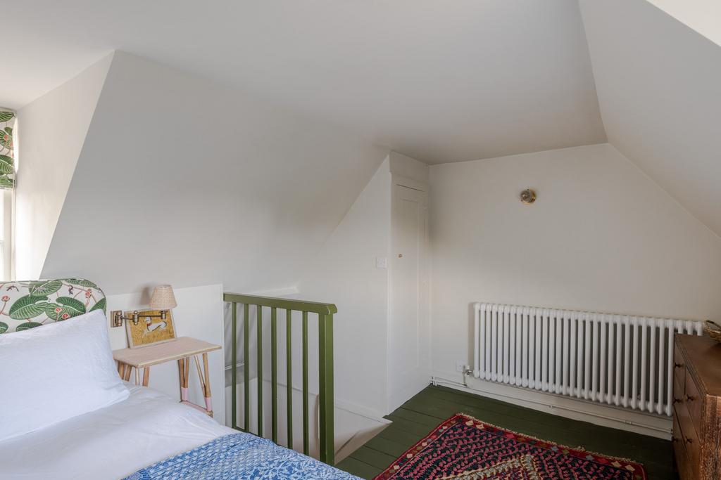 236854 - 31 Manor Road-50.jpg
