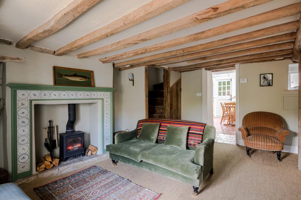 236883 - 31 Manor Road-10.jpg