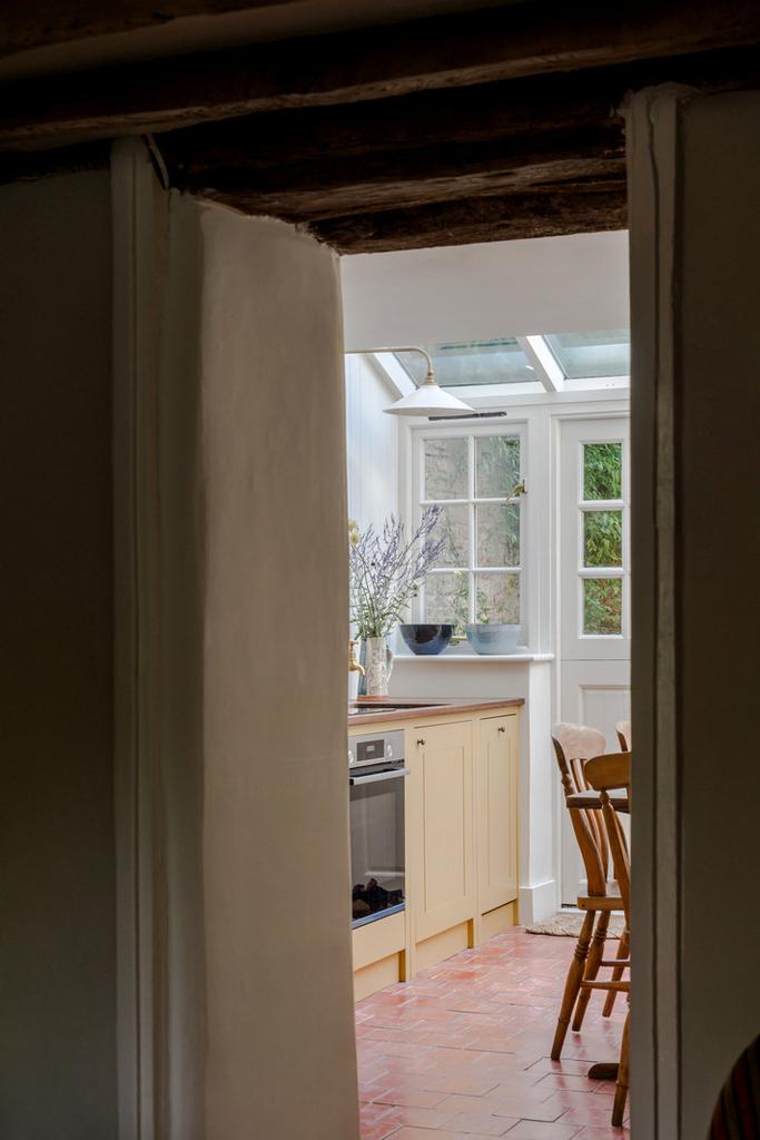 236882 - 31 Manor Road-9.jpg