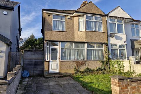 3 bedroom semi-detached house for sale, Whitefriars Drive, Harrow Weald