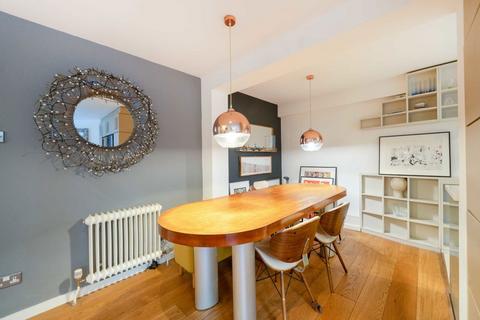 2 bedroom flat to rent, Bassett Road, London W10