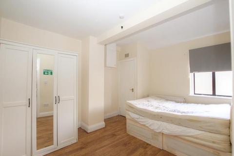 2 bedroom flat for sale, Kenton Road, Kenton, HA3 0XY