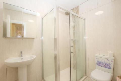 2 bedroom flat for sale, Kenton Road, Kenton, HA3 0XY