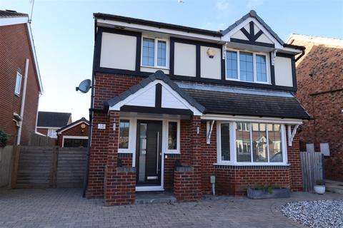 3 bedroom detached house for sale, Cohort Close, Brough